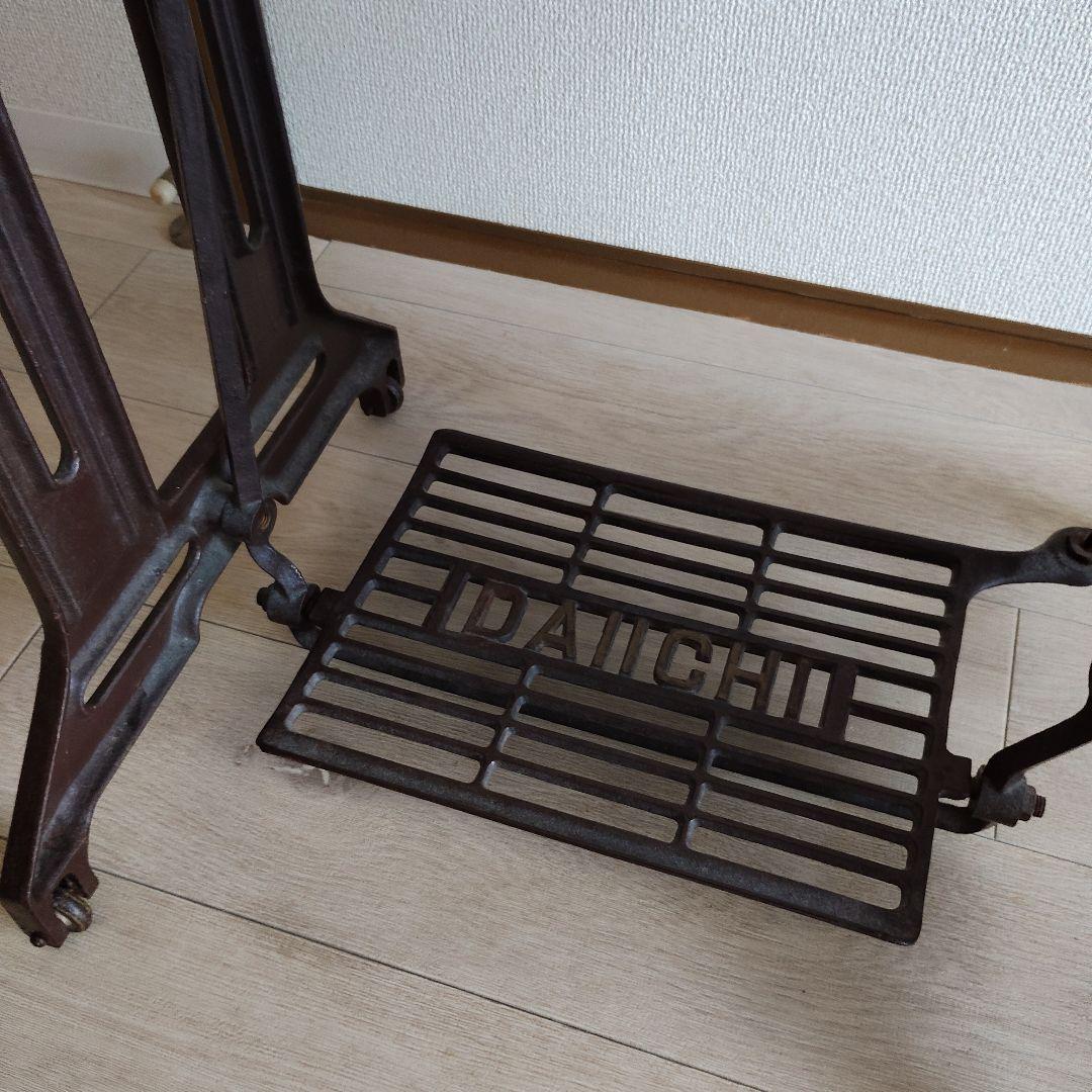 足踏みミシン リメイクテーブル ヴィンテージ アンティーク　昭和レトロ　机