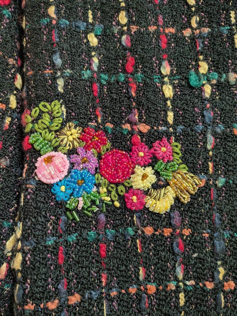 ロングコート ブラック系 刺繍付き