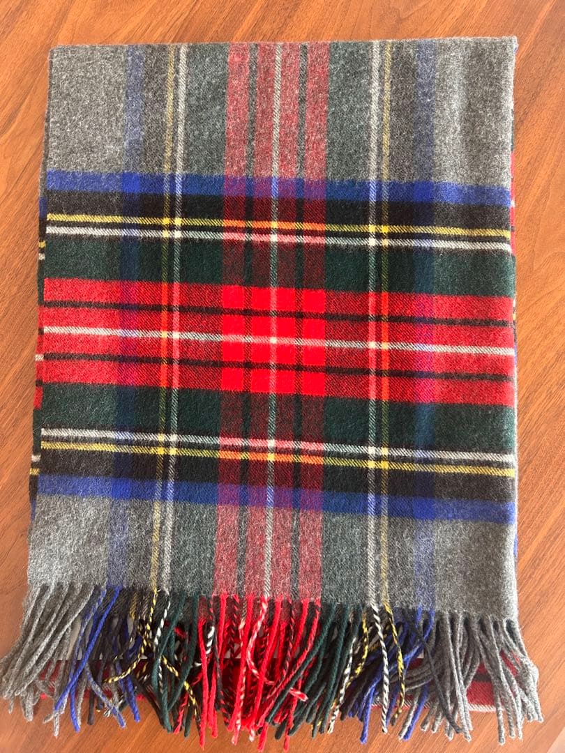 クリーニング済みJOHNSTONS OF ELGIN カシミヤ100大判ストール