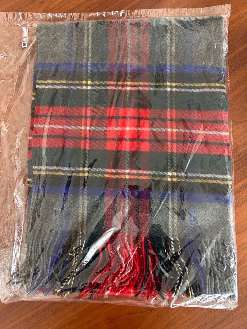 クリーニング済みJOHNSTONS OF ELGIN カシミヤ100大判ストール