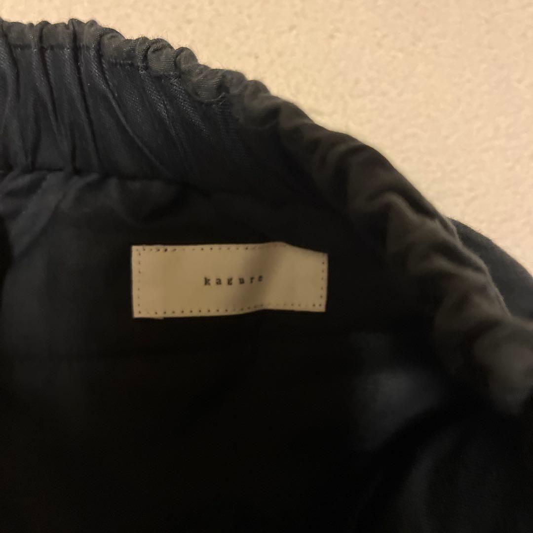 佳かぐれ　Two-tuck easy pants