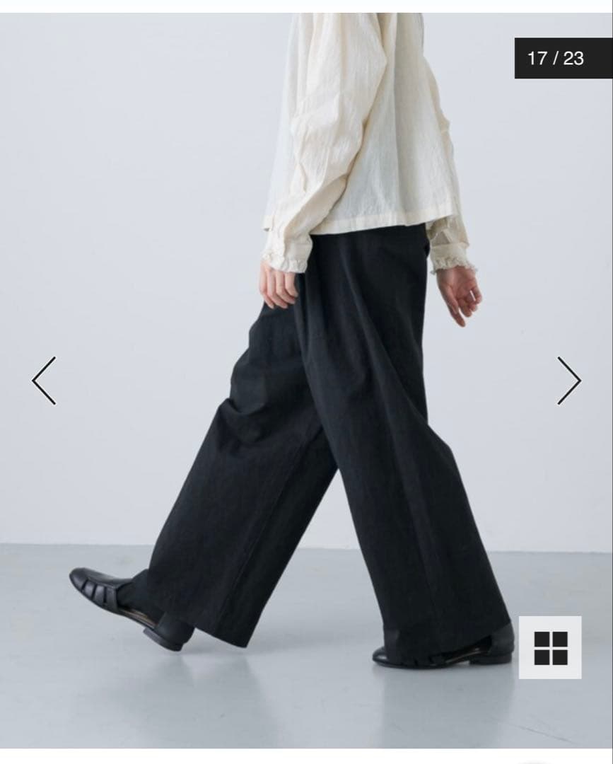 佳かぐれ　Two-tuck easy pants