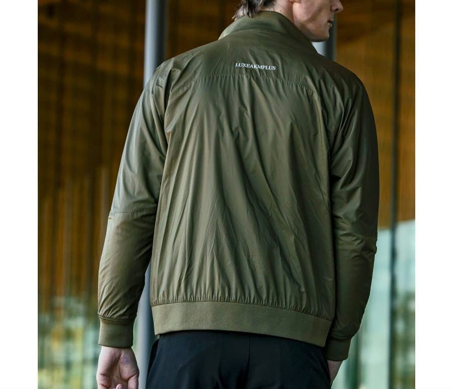 新品XLサイズ 軽量ブルゾン GOLF ゴルフウェア リュクスエイケイエムプラス