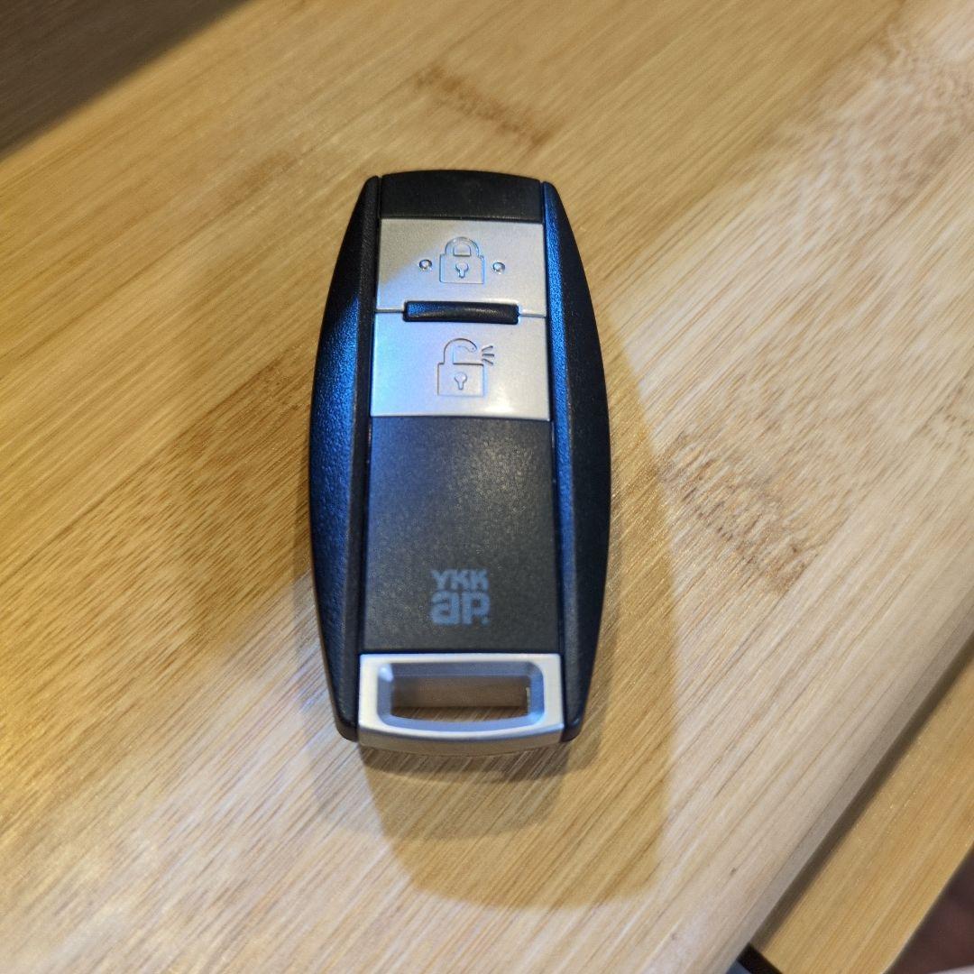 ykk APリモコンキー　レザーケース付き