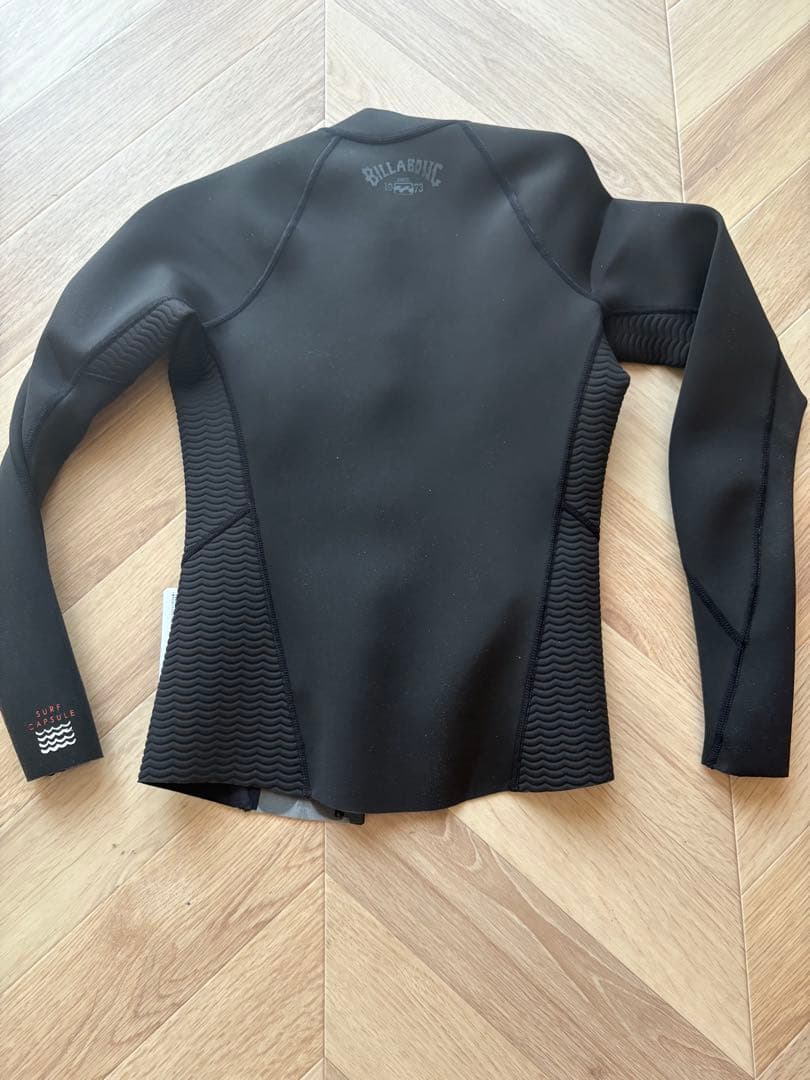 BILLABONG タッパー ブラック Lサイズ（レディース）