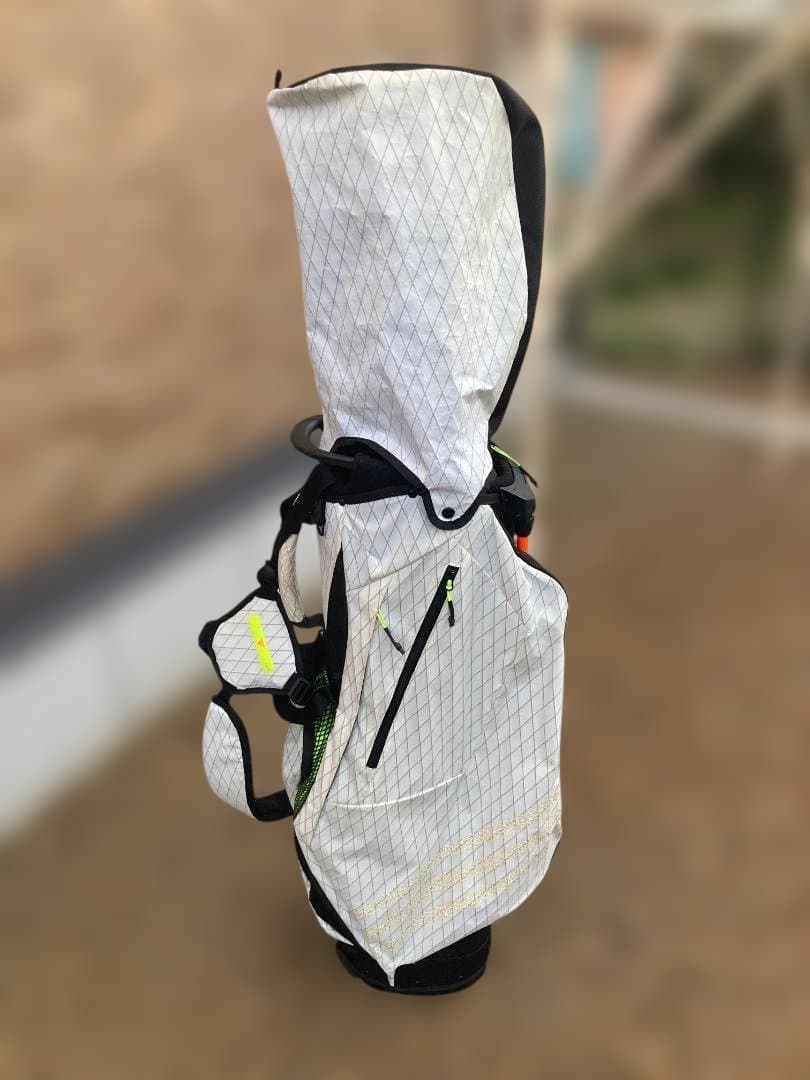 adidas スタンド型　キャディバック　X-pac 生地使用　軽量　アディゼロ
