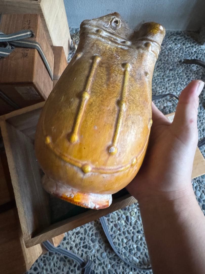 ‼️ 水芙蓉‼️リサイクルFORT‼️唐物買取12/13①中国製土肌黄釉祭器水注