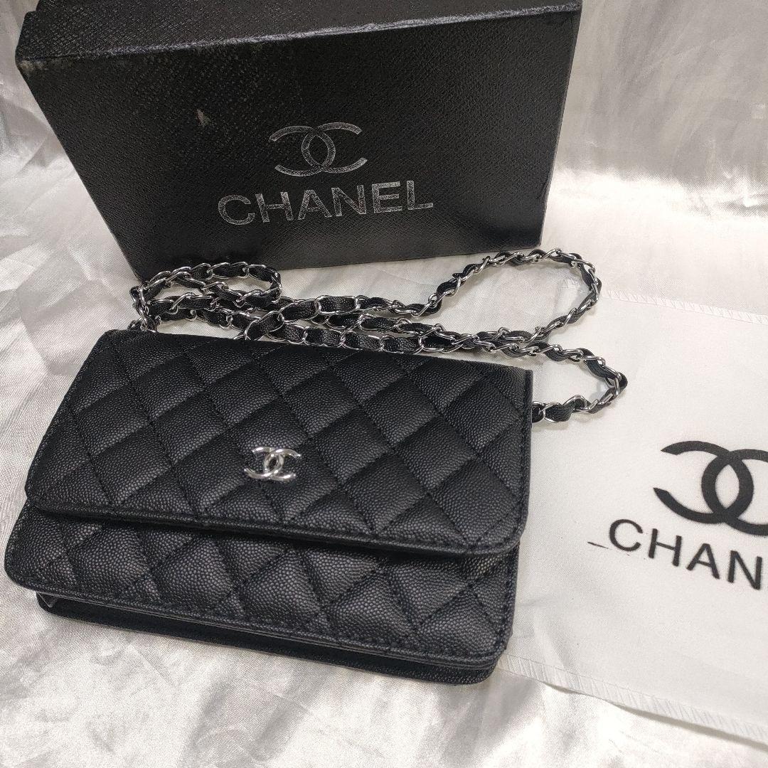 シャネル ショルダーバッグ シルバー ノベルティ