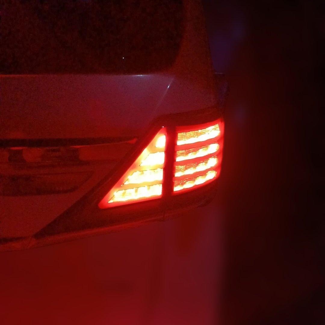 トヨタ ALPHARD20系 VELLFIRE テールライト