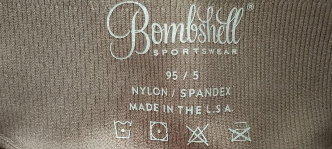 Bombshell Sportswear ボムシェル スポーツブラ レギンス