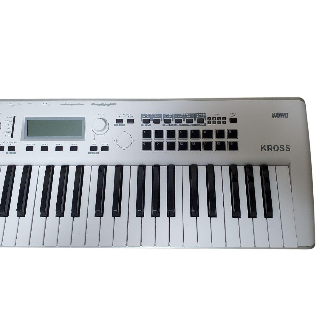 【希少カラー】KORG KROSS2-61 ホワイト シンセサイザー