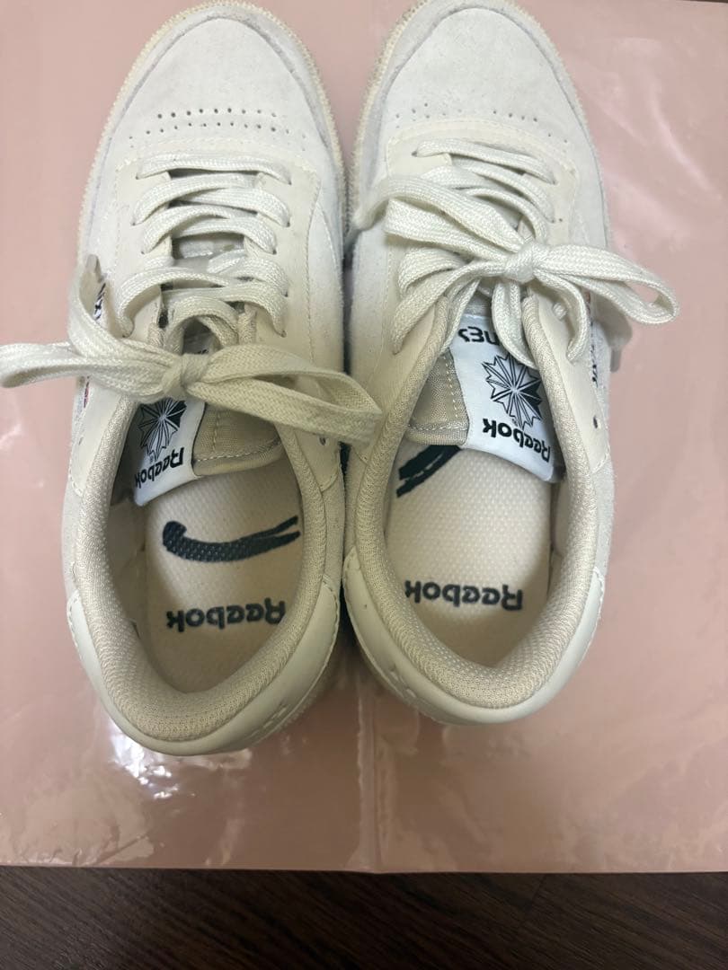 SixTONES スニーカー