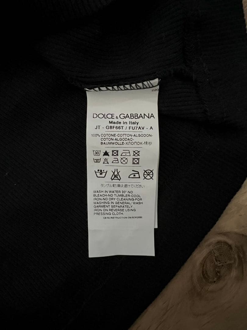 極美品 DOLCE&GABBANA ロゴタグ付き タンクトップ ブラック ②