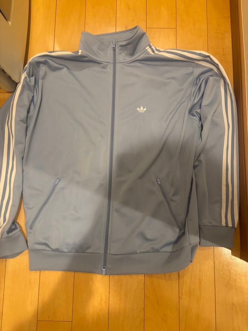 adidas トラックジャケット　あのちゃん着用モデル