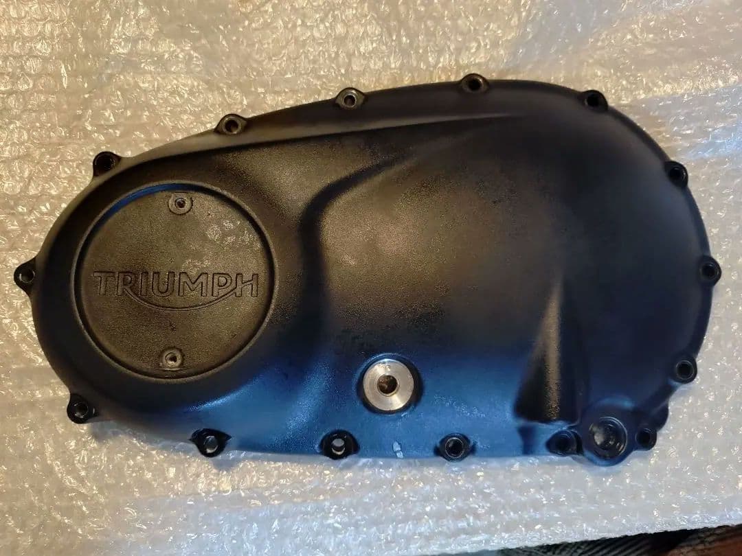 w*r様 TRIUMPH エンジンカバーセット ブラック