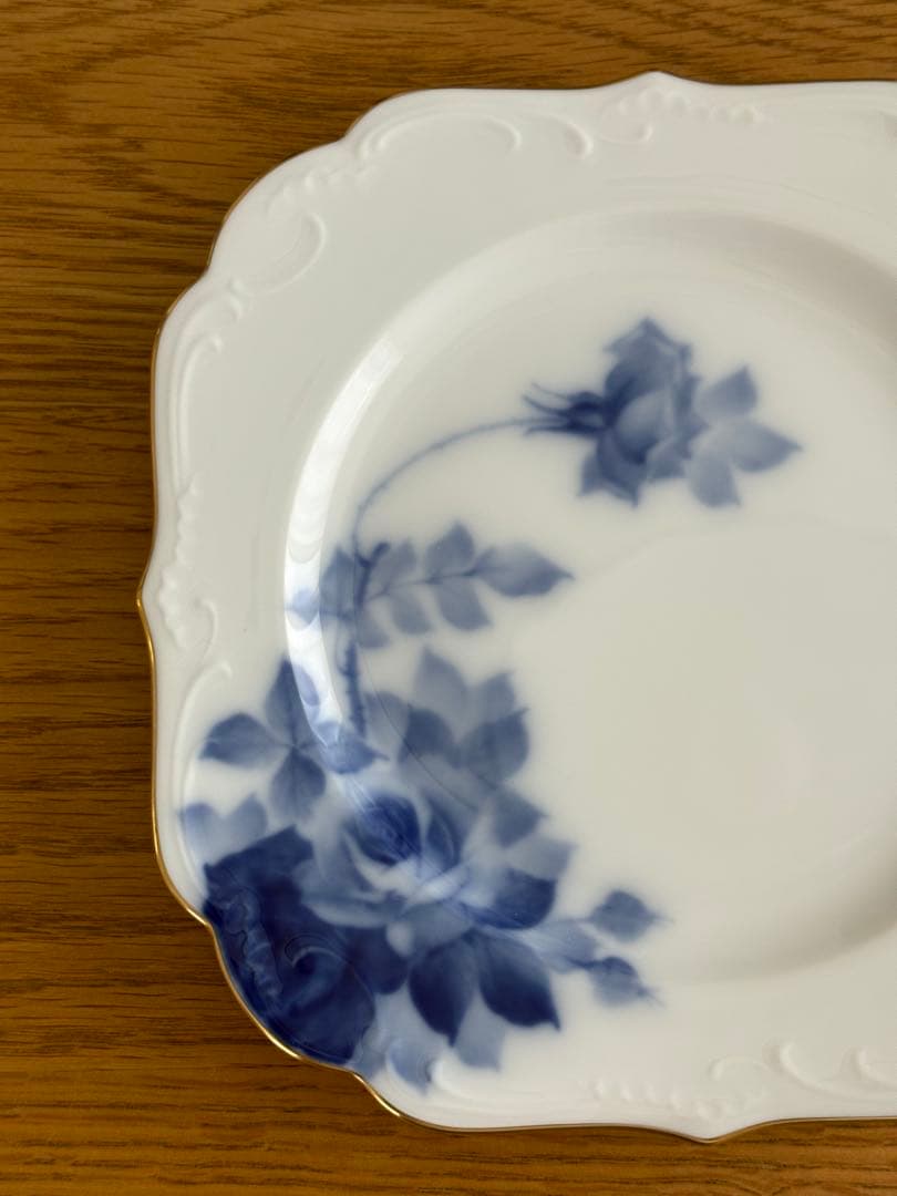 大倉陶園 【手描き】 ブルーローズ 17cmケーキ皿