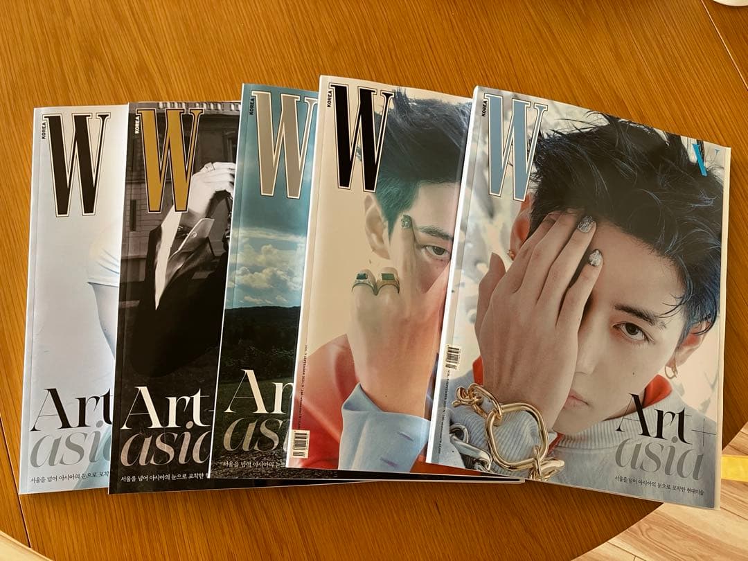 BTS V 表紙　W KOREA 2025/9
