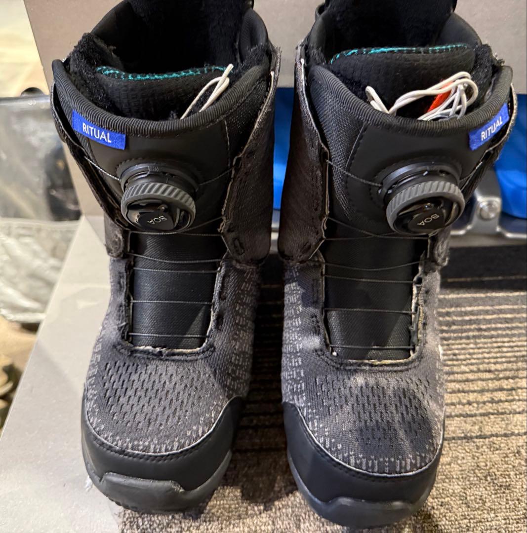 BURTON RITUAL スノーボードブーツ 女性用 ブラック 22.5cm