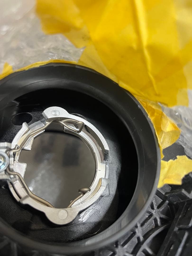 スズキ　ハスラー　右ヘッドライトユニット