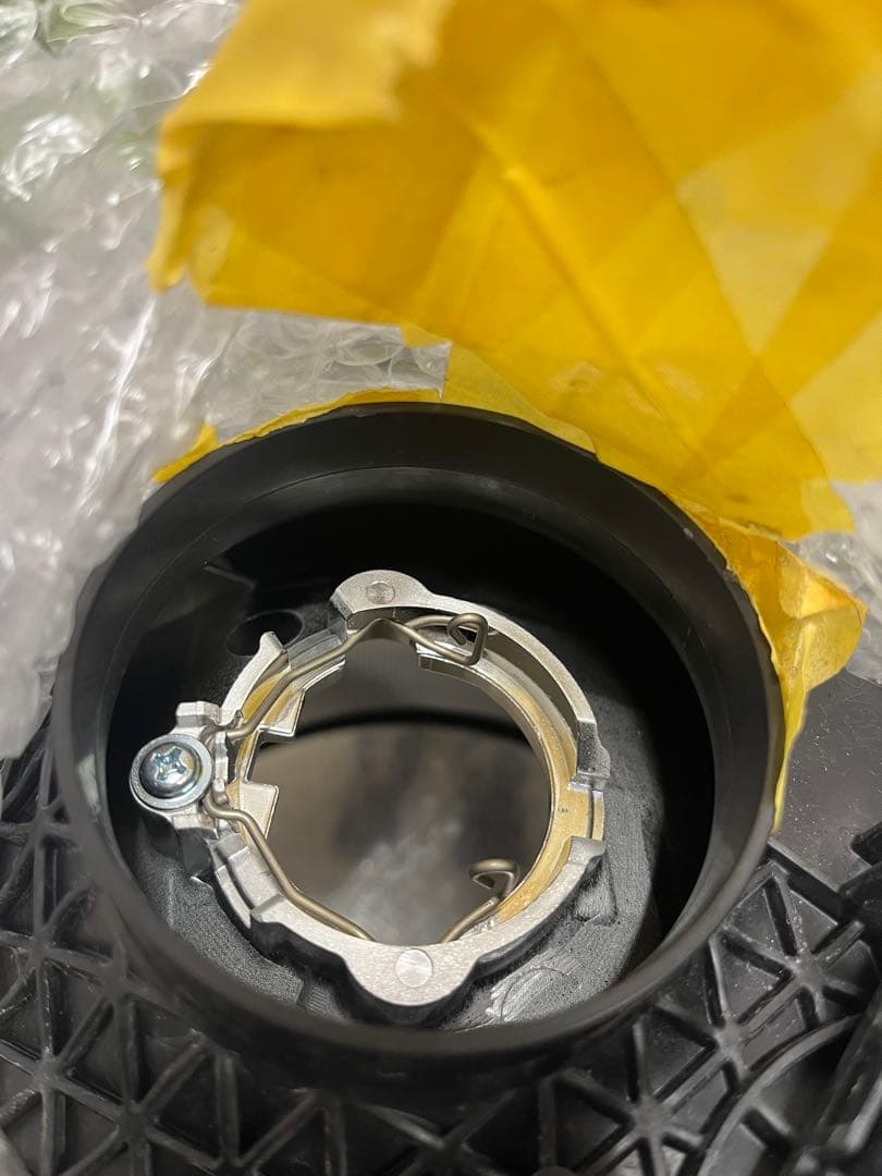 スズキ　ハスラー　右ヘッドライトユニット