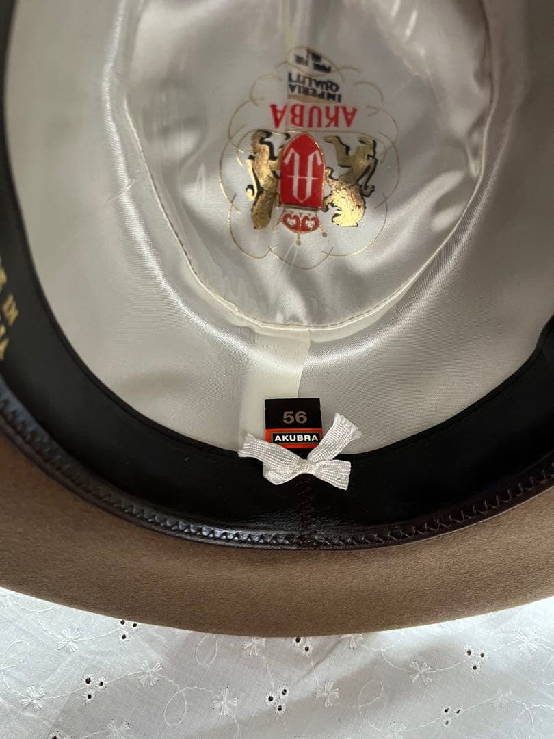 未使用★AKUBRA ウールハット 羽付き56サイズ