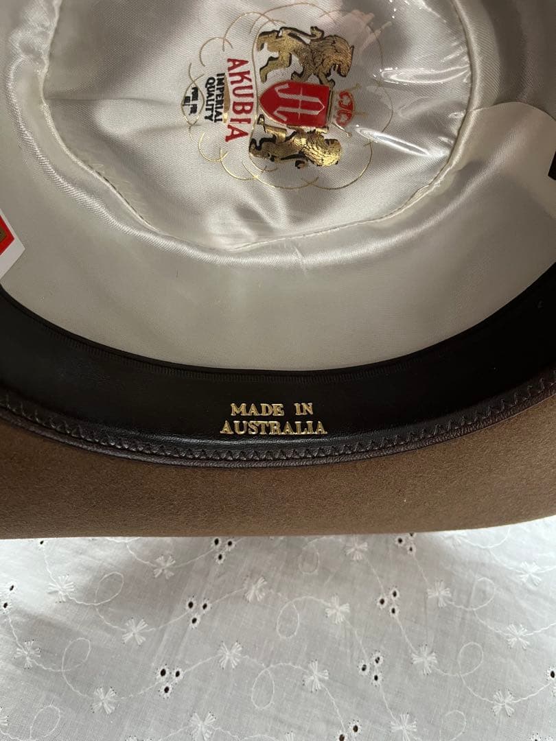 未使用★AKUBRA ウールハット 羽付き56サイズ