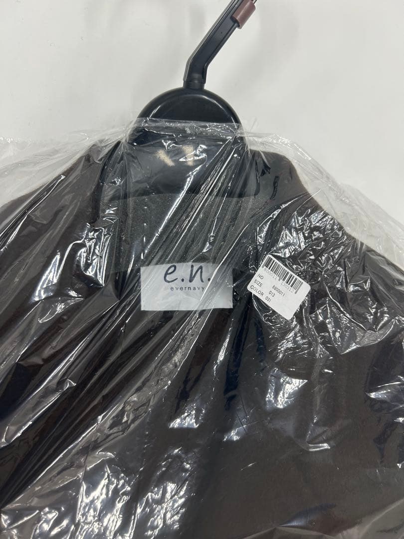 値下げ中！新品evernavyノーカラーリバーコクーンコートブラウンMTサイズ
