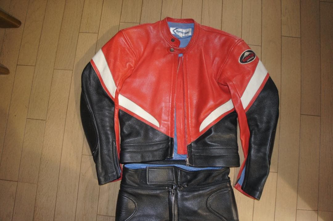 KUSHITANI　革つなぎ　Mサイズ　クシタニ　レザースーツ　セパレート