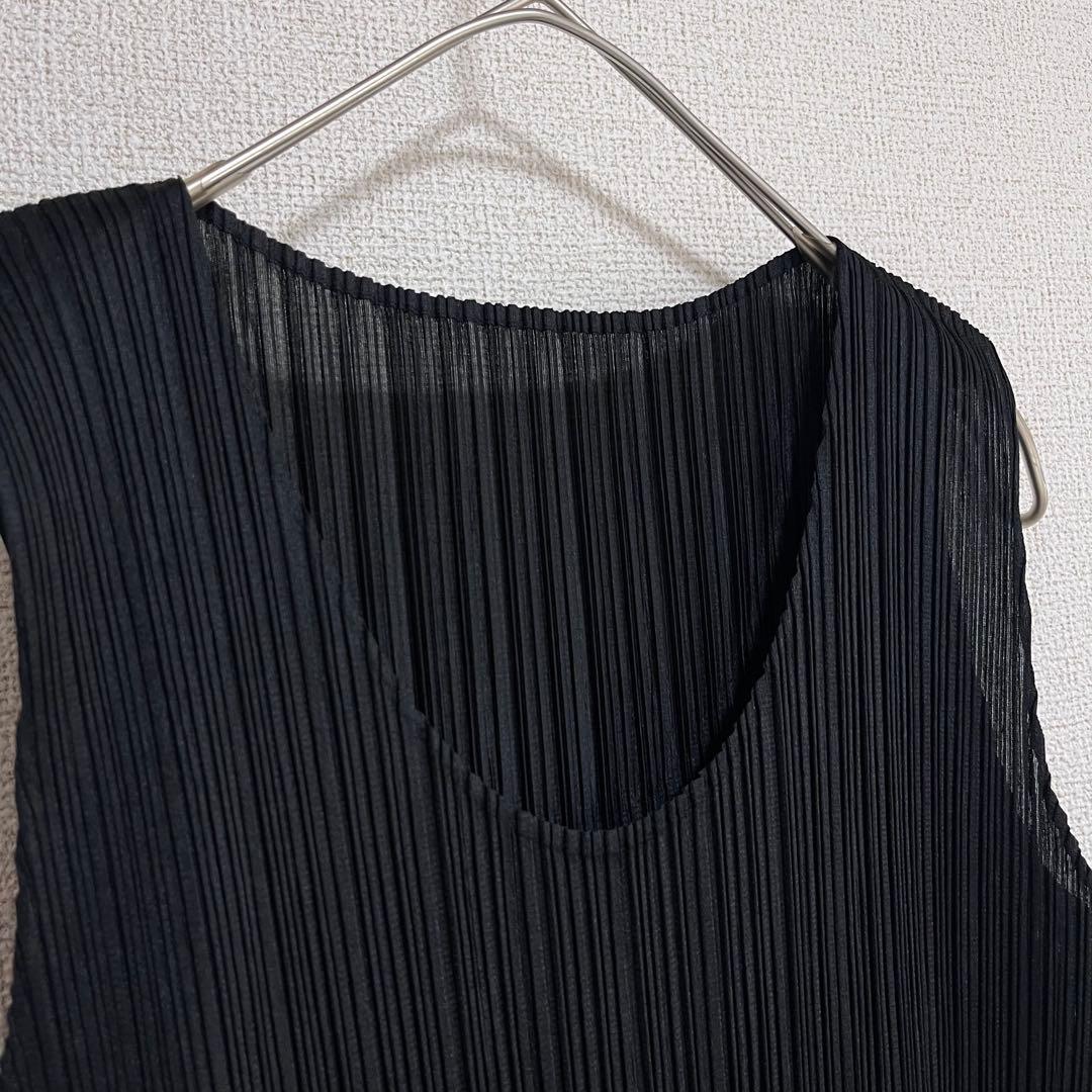 美品　プリーツプリーズ　イッセイミヤケ　スリット　ロングワンピース　ブラック