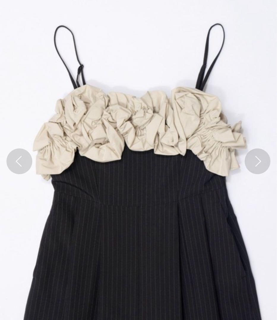 メゾンスペシャルフラワーモチーフオールインワン　　ブラック　サイズ36