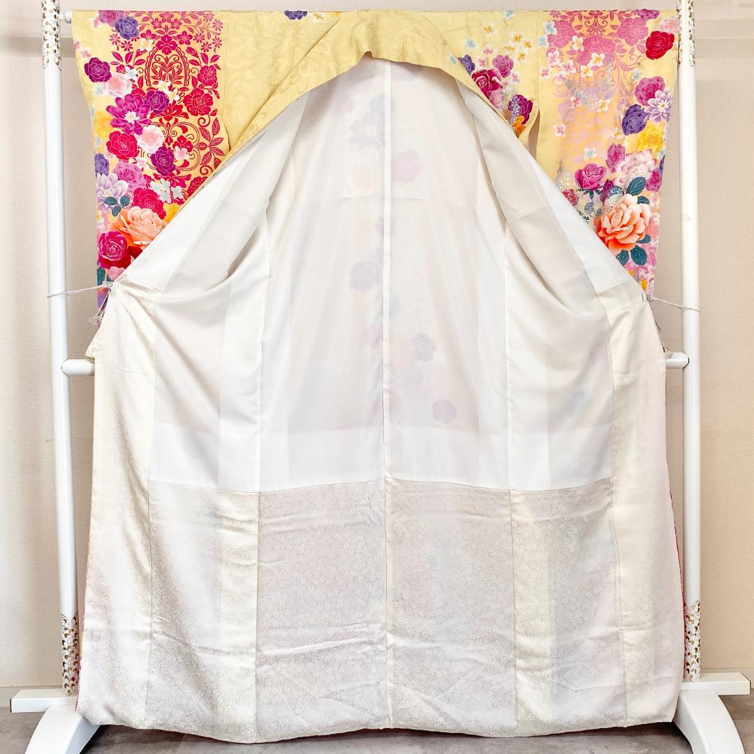 akmx187 正絹 振袖 銀通し イエロー パールトーン加工 ９号 花柄