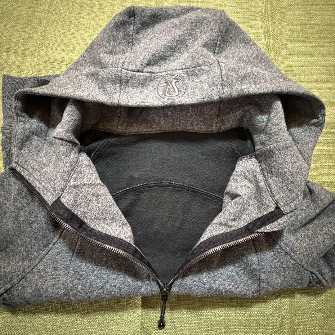 Lululemon サイズ8 グレー フルジップパーカー