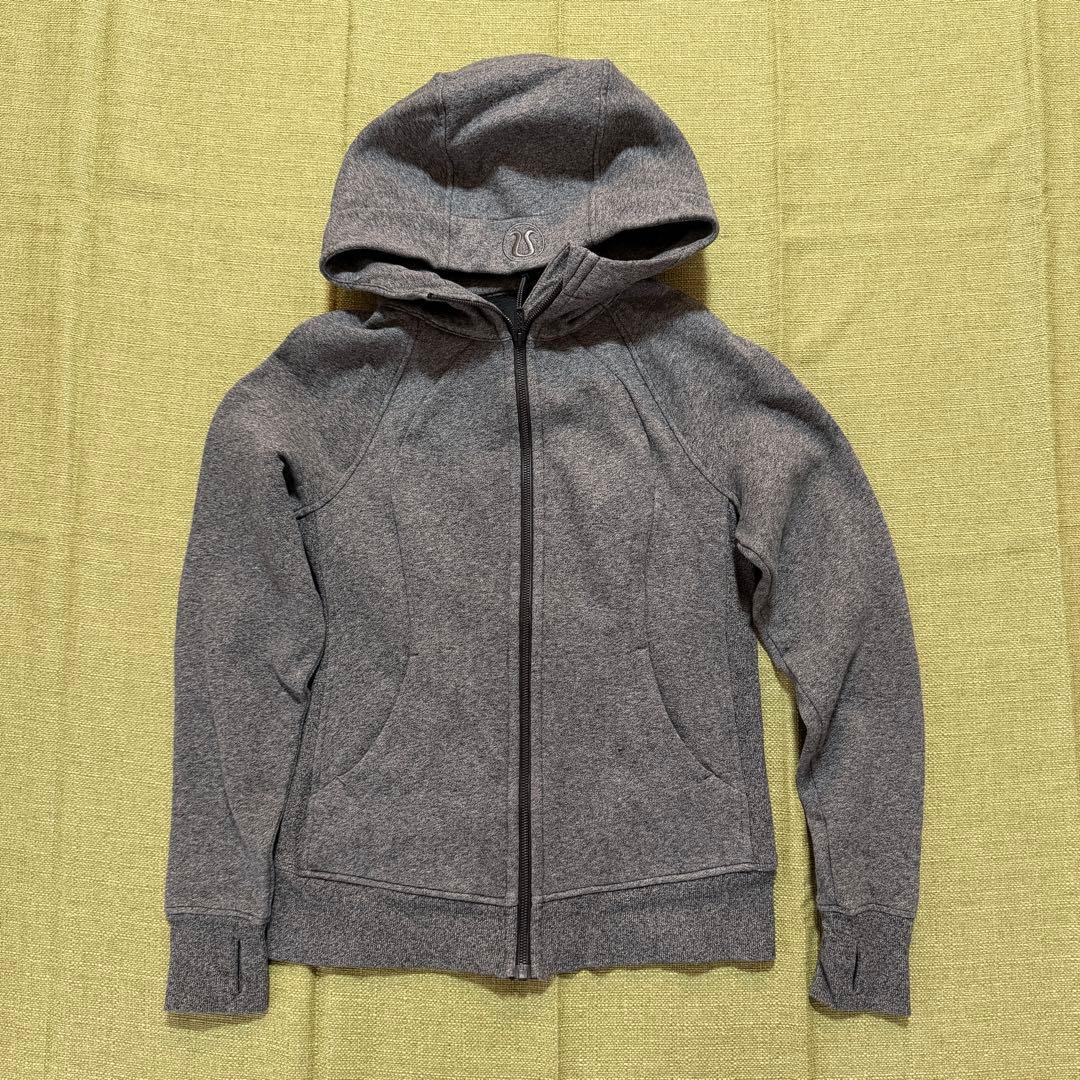 Lululemon サイズ8 グレー フルジップパーカー