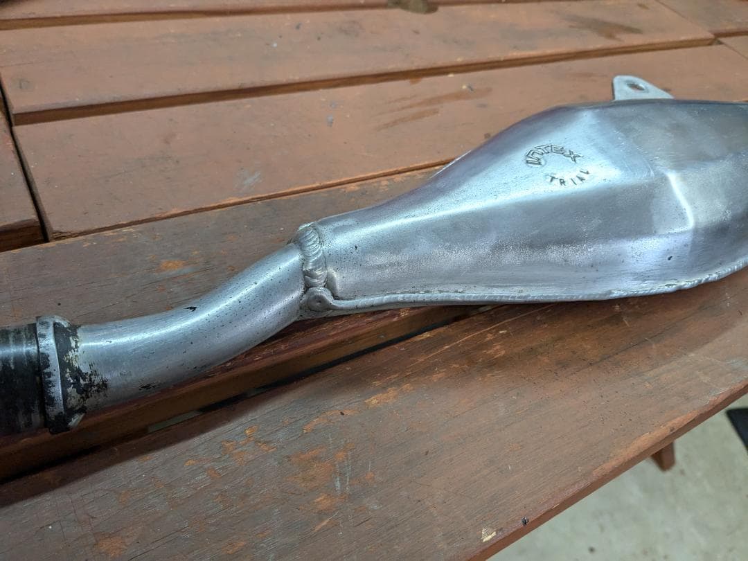 TLM220R マフラー アルミサイレンサー