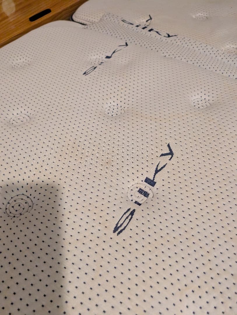 引き取り限定　クイーンベッドフレームのみ