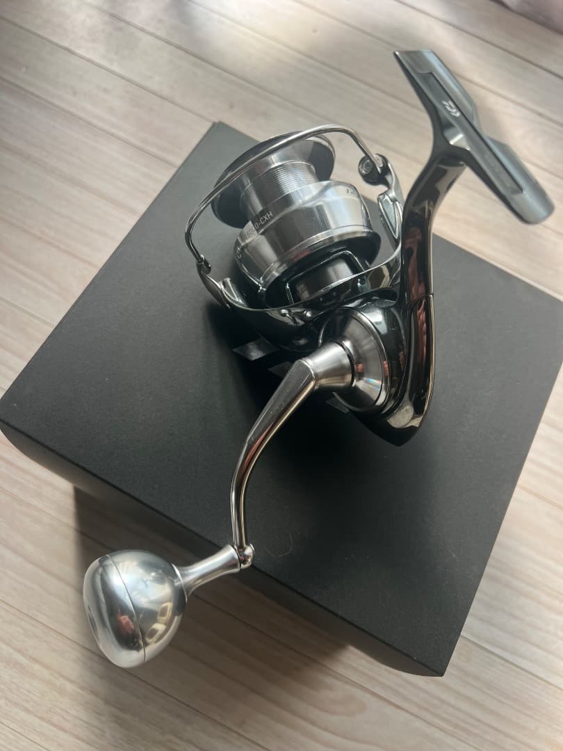 【超美品】ダイワ　22イグジストLT5000CXH