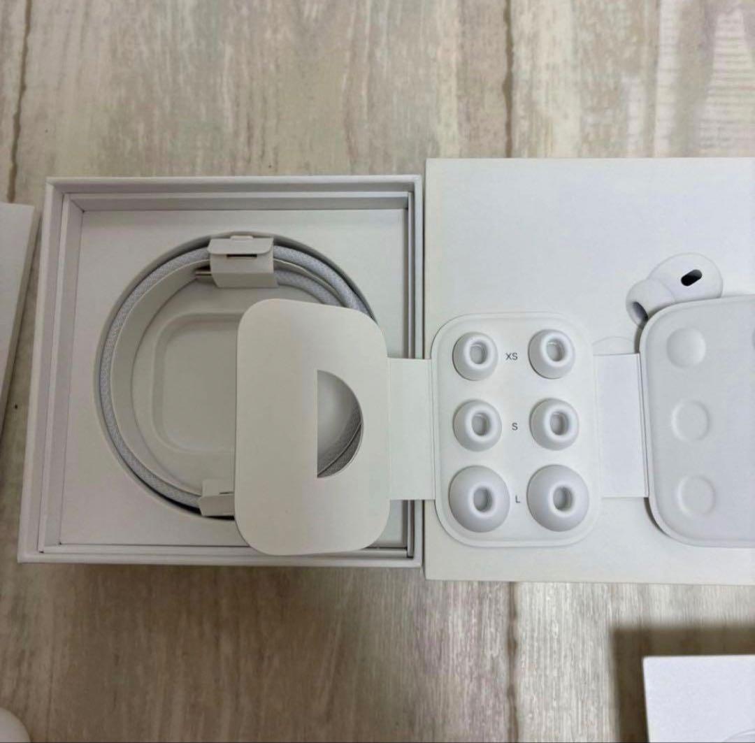 AirPods Pro 第二世代 美品 ケースおまけです