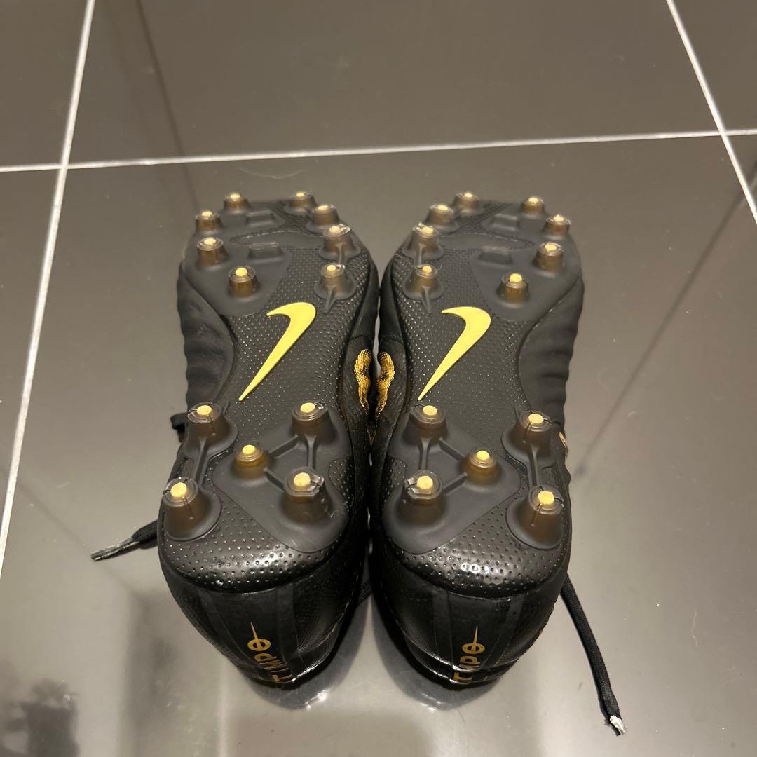 【にく】NIKE（ナイキ）ティエンポ レジェンド 7 エリート