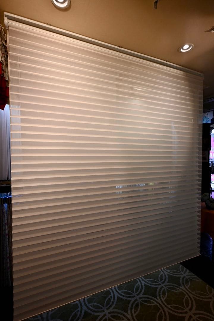 調光ロールスクリーン/ニチベイ　hanariハナリ