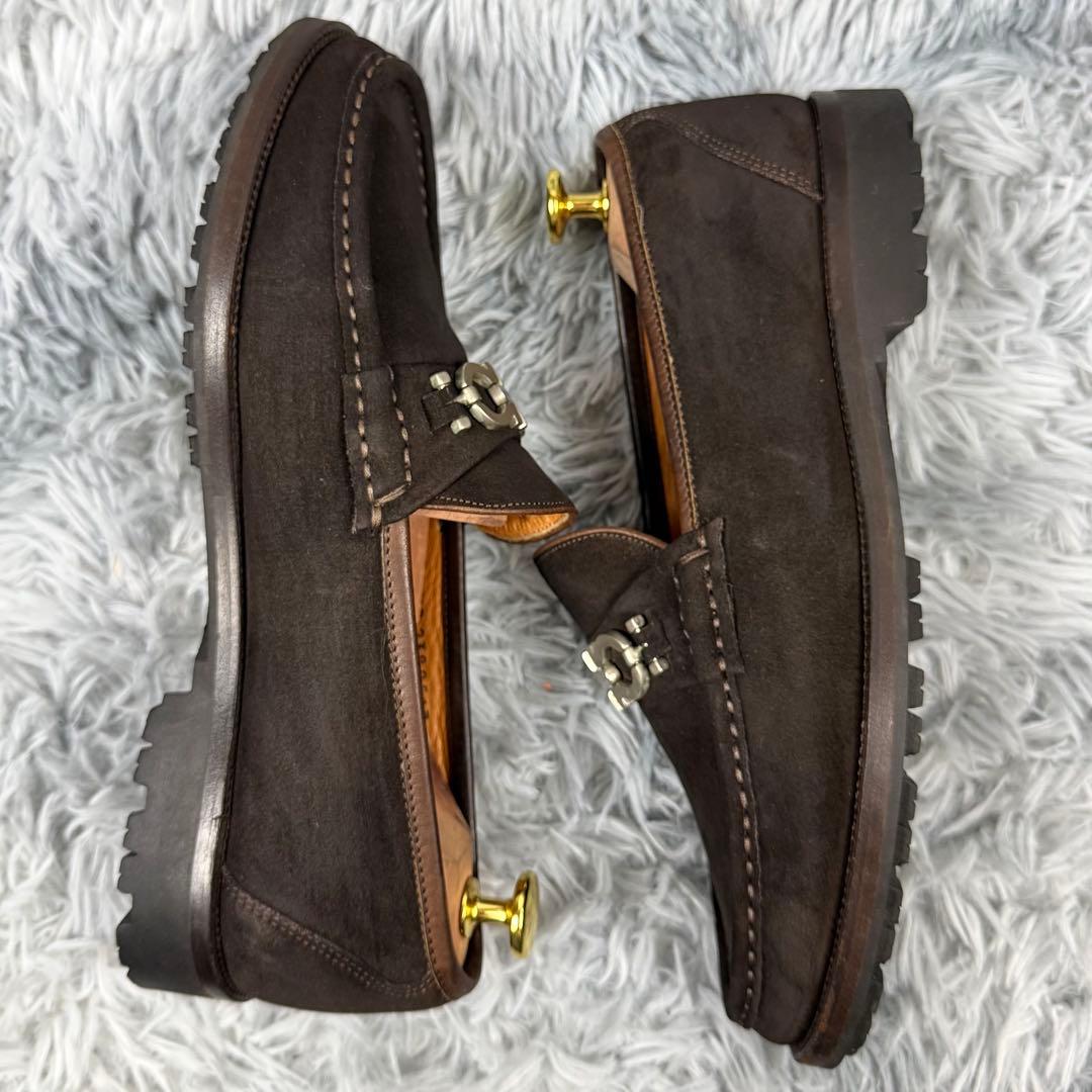 サルヴァトーレフェラガモ ガンチーニ ローファー 7EE ブラウン スエード