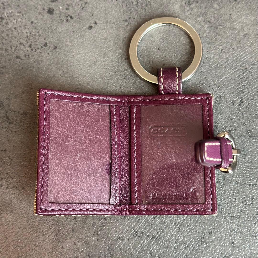 アクセサリー COACH Signature Picture Frame Bag charm