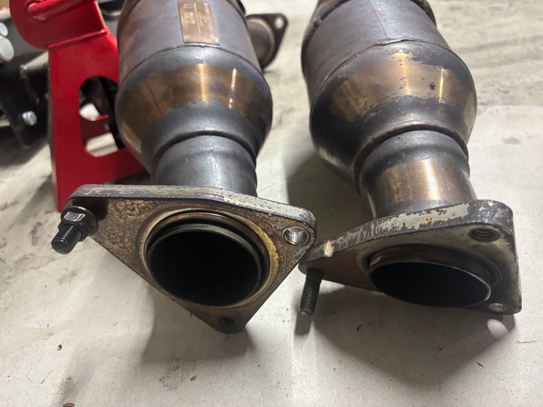 z33 z34 HKS スポーツ触媒