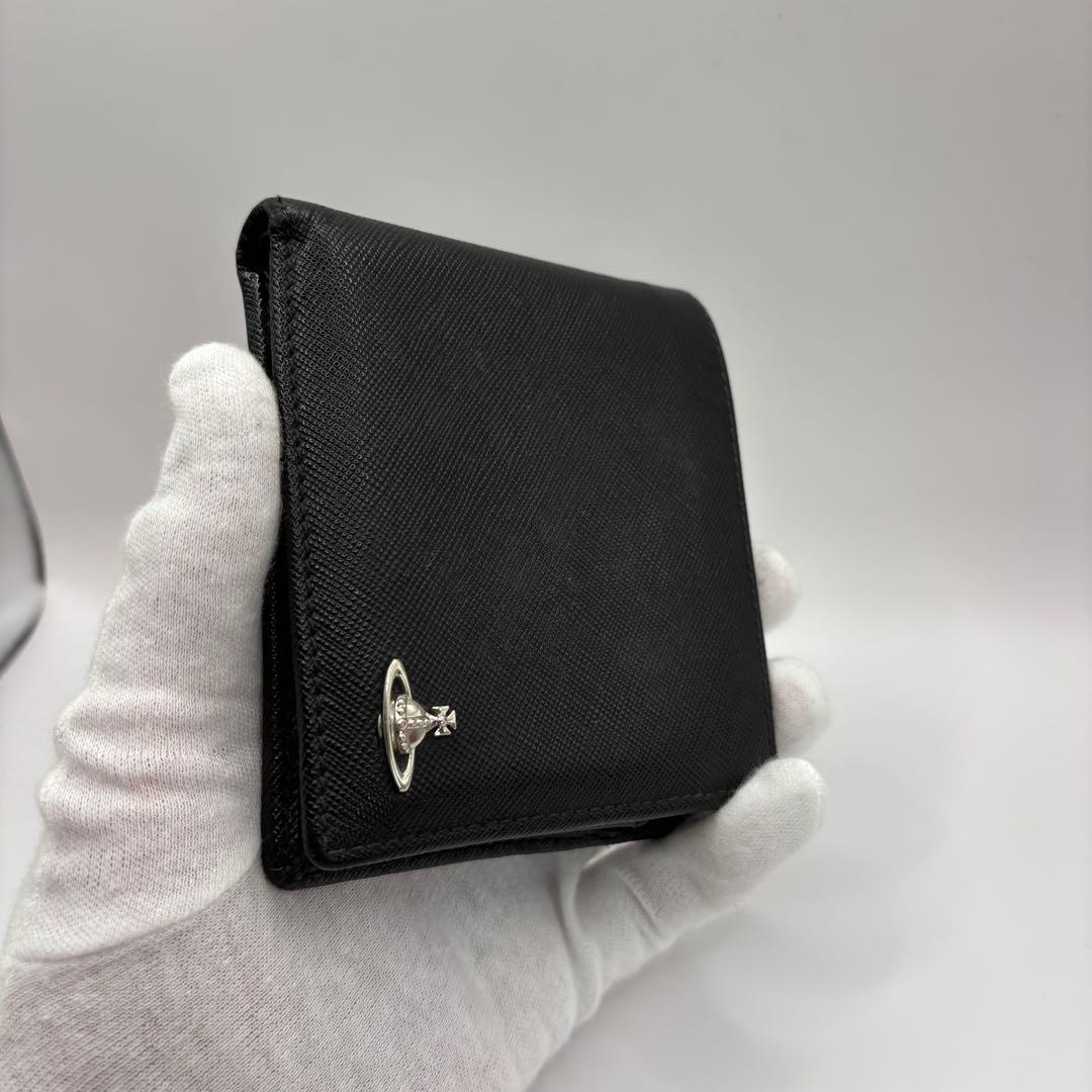 vivienne westwood 二つ折り財布　ブラック　シルバー　財布　黒
