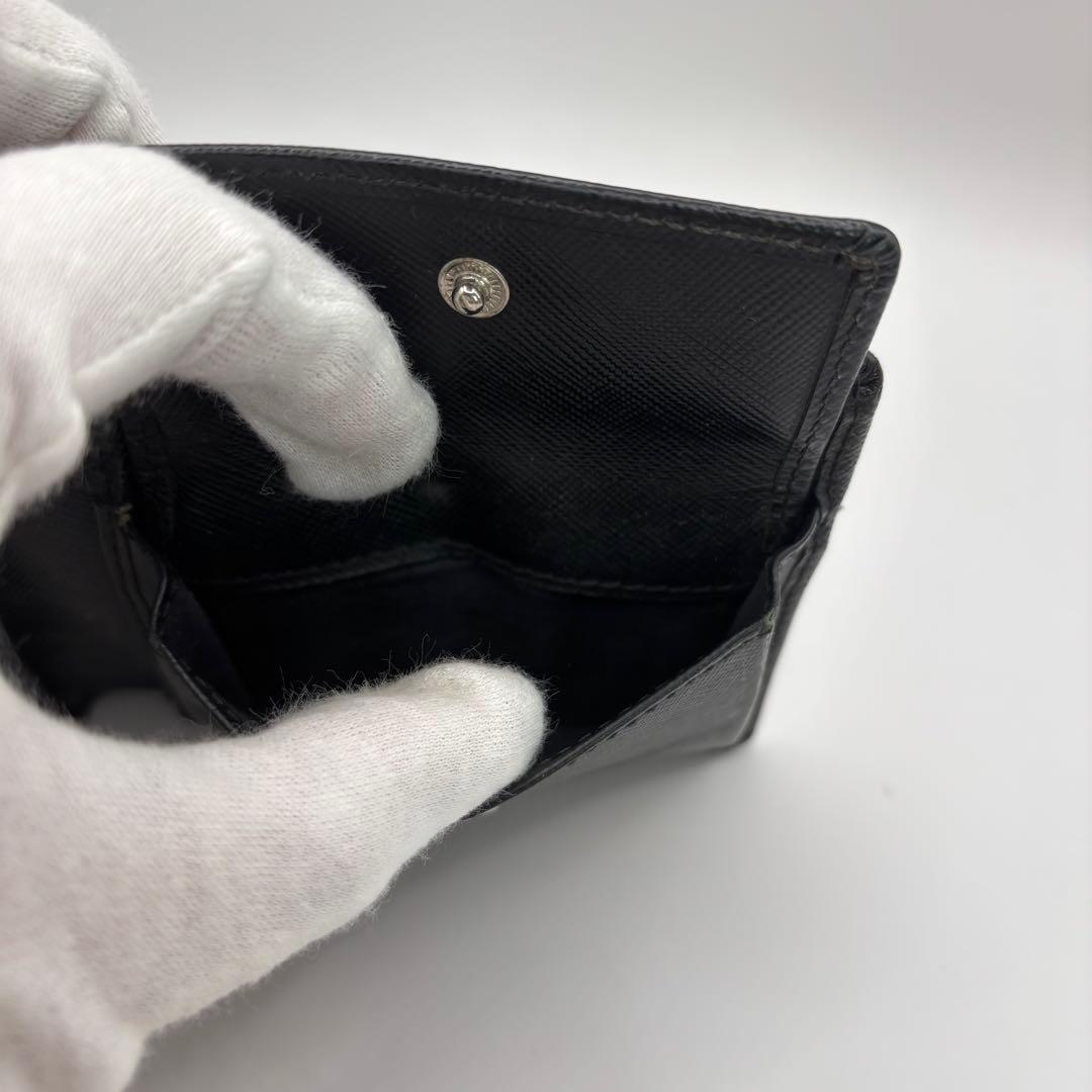 vivienne westwood 二つ折り財布　ブラック　シルバー　財布　黒