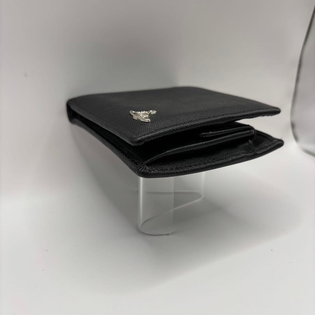 vivienne westwood 二つ折り財布　ブラック　シルバー　財布　黒
