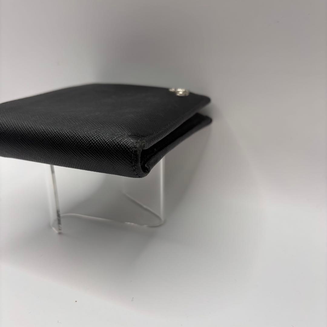 vivienne westwood 二つ折り財布　ブラック　シルバー　財布　黒