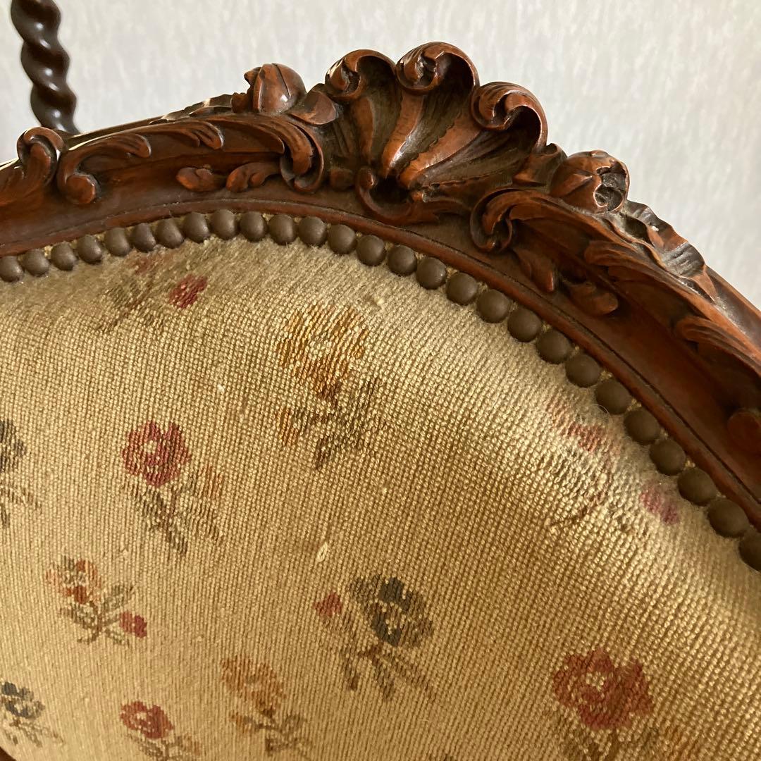 フローラルパターン アンティークチェア