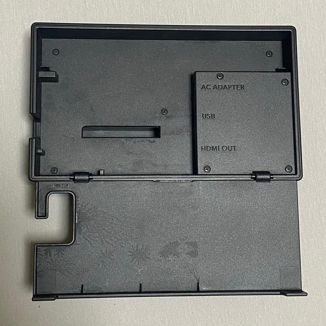 Nintendo Switch ＆ 持ち運び用ケース　2点セット