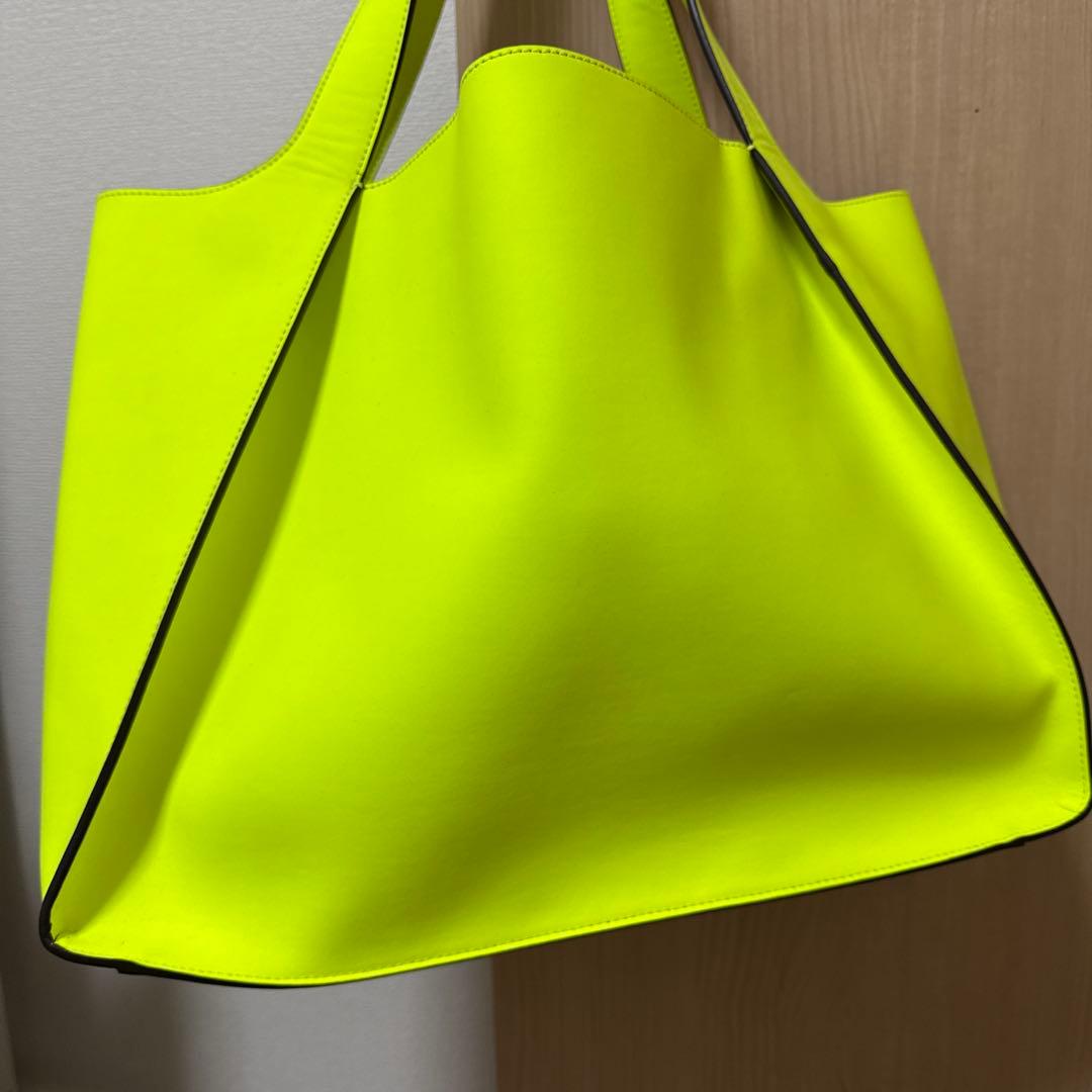 ステラマッカートニー バッグ 本物 ネオンイエロー