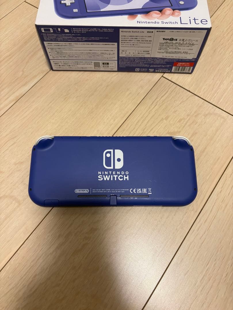 Nintendo Switch Lite ブルー本体と充電器付き